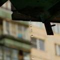Капли с крыши